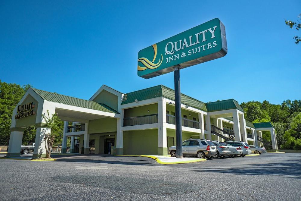 Quality Inn & Suites Near Six Flags - Austell Buitenkant foto