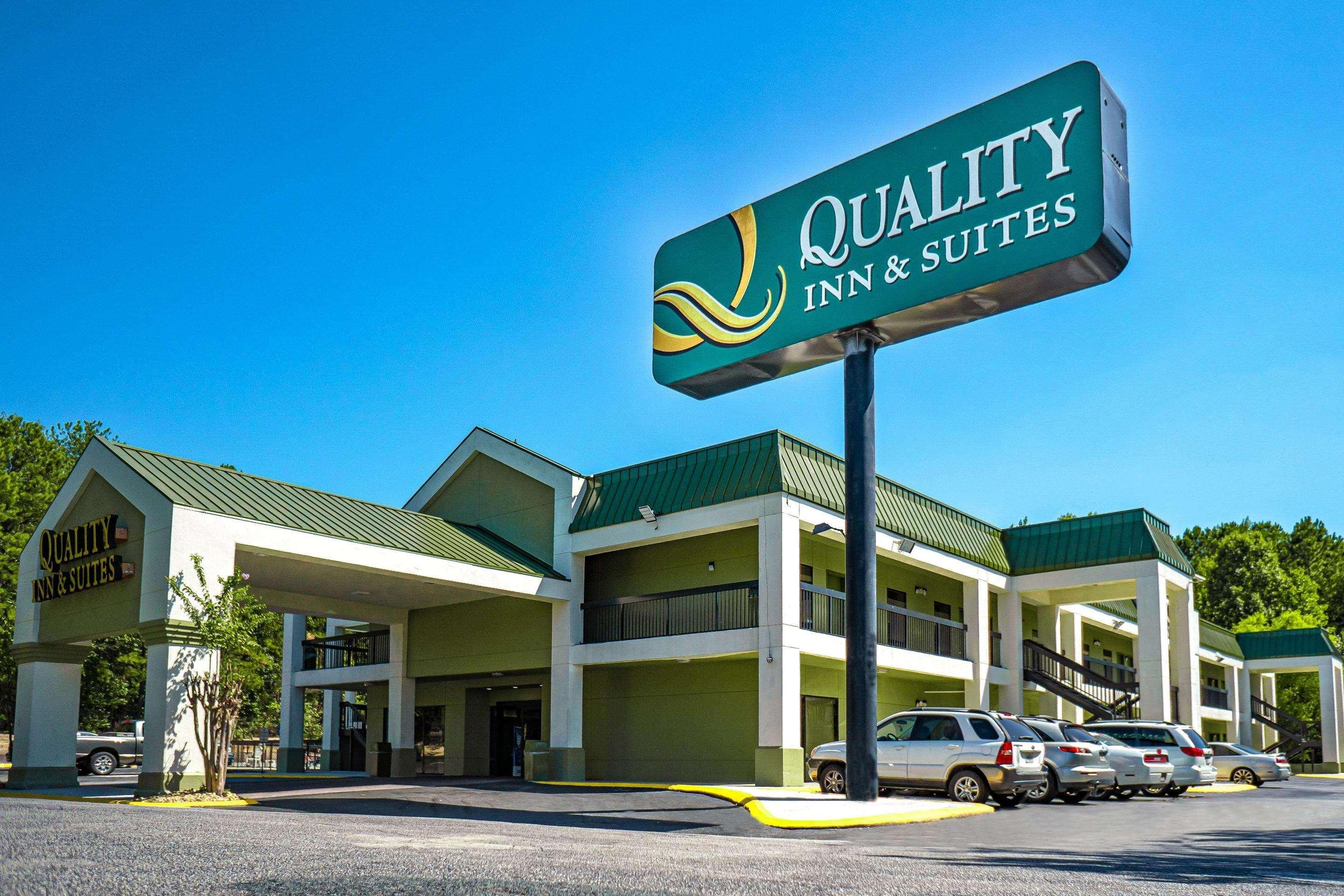 Quality Inn & Suites Near Six Flags - Austell Buitenkant foto